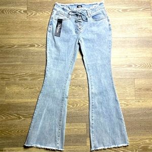 Low rise frayed hem flare jeans with string tie
